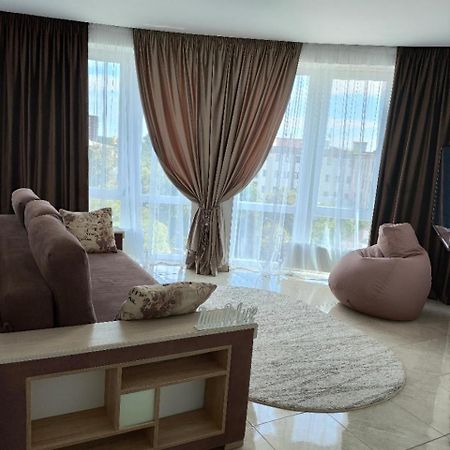 Apartament Zlata De Luxe Iwano-Frankiwsk Zewnętrze zdjęcie