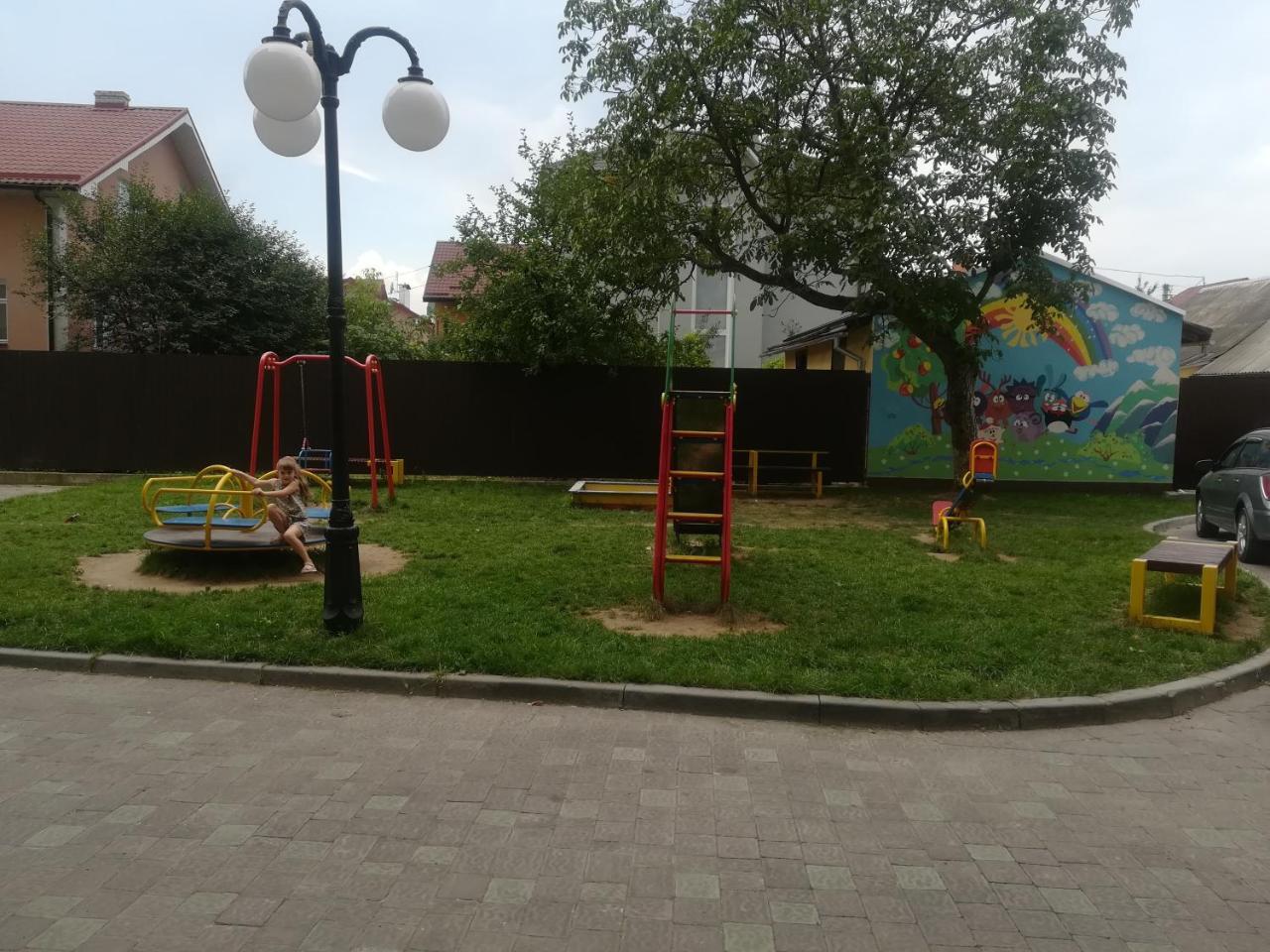 Apartament Zlata De Luxe Iwano-Frankiwsk Zewnętrze zdjęcie